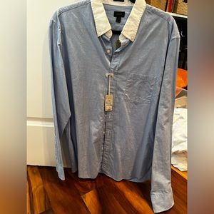 J. Crew Men’s King Sleeve Button Down